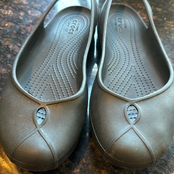 CROCS Black Peep Toe Sling Back Flat Sandal Size 9 CR5483 - Picture 2 of 9